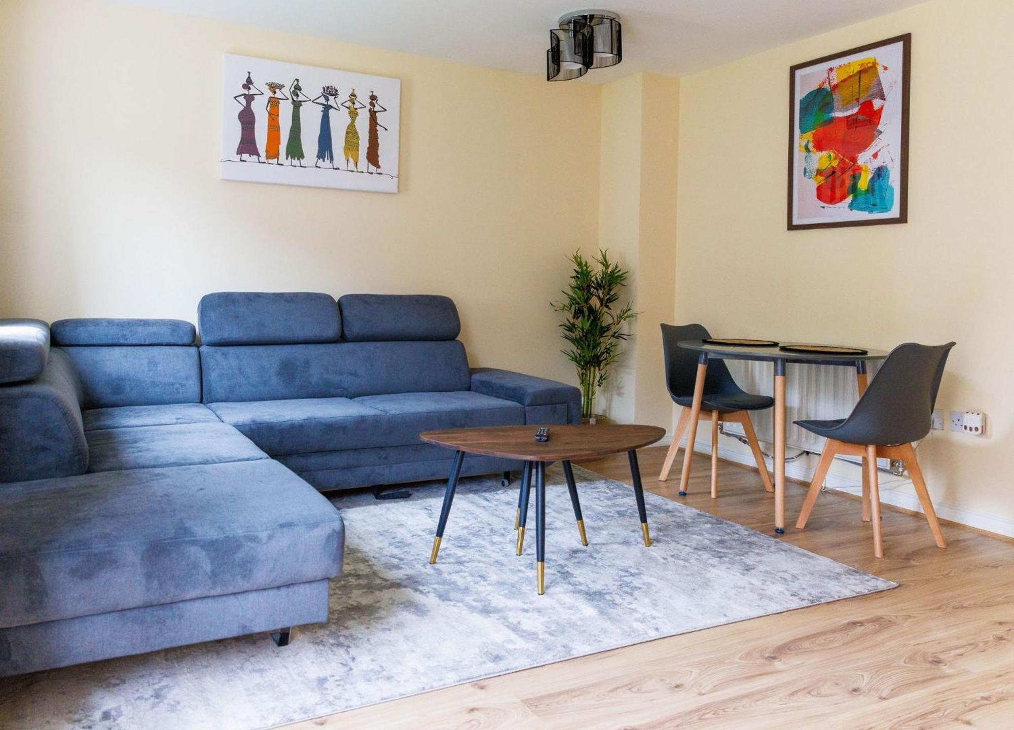 Thamesmead  Stylish 3 Bedroom And Free Parking מראה חיצוני תמונה